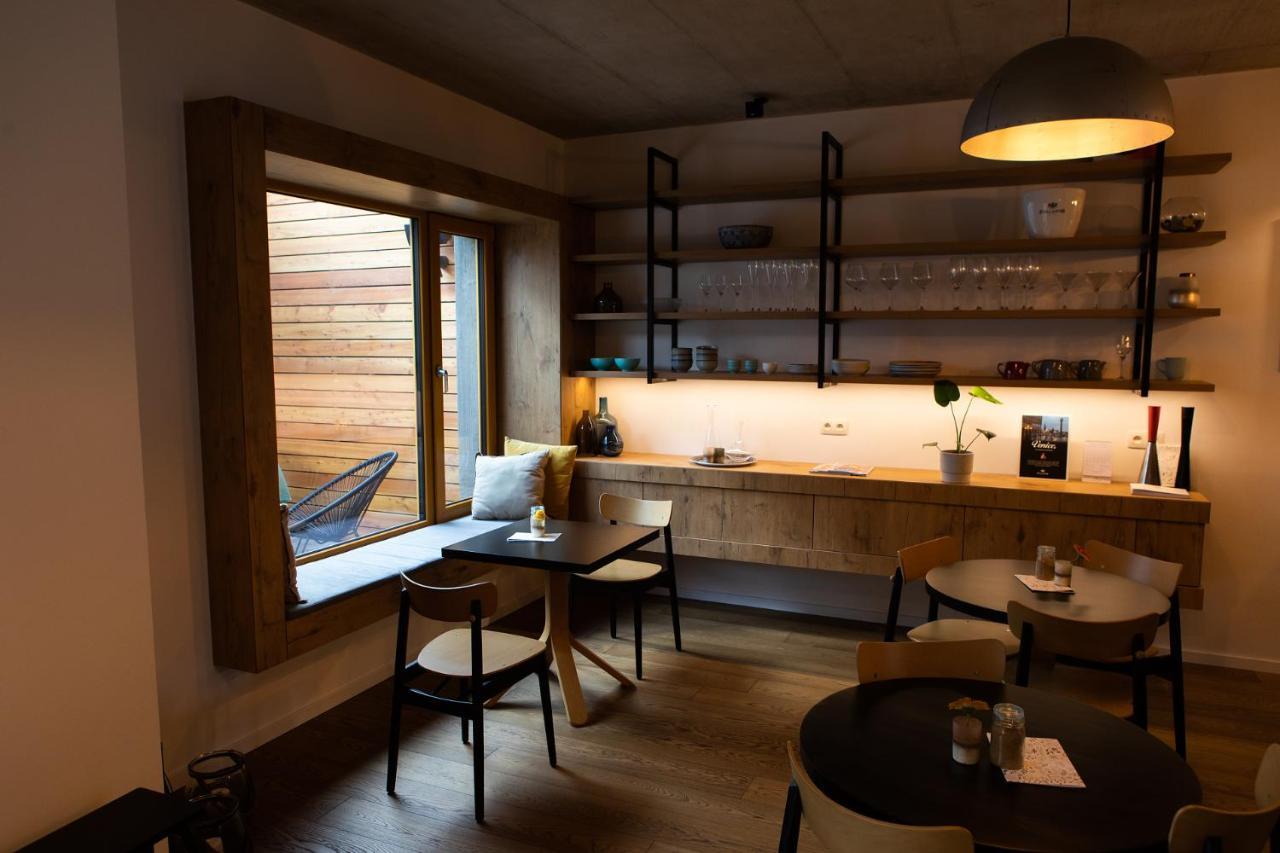 Vigeo Lounge B&B Coffee Bojnice Eksteriør bilde